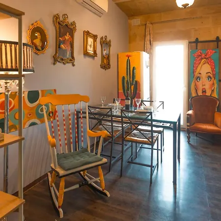بيت للعطل Stylish Maltese 2br Townhouse With Harbour Views *