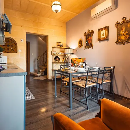 Stylish Maltese 2br Townhouse With Harbour Views بيت للعطل
