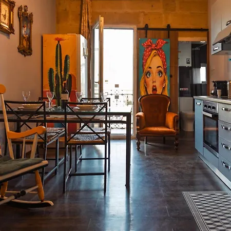 Stylish Maltese 2br Townhouse With Harbour Views * Cospicua