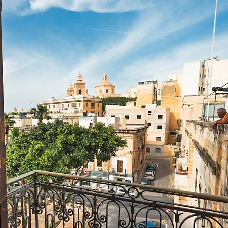 Stylish Maltese 2br Townhouse With Harbour Views بيت للعطل Cospicua