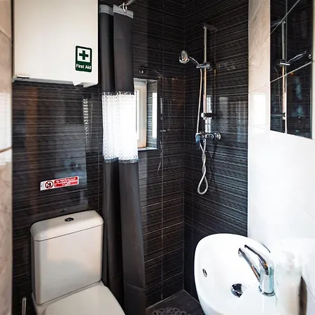 بيت للعطل Stylish Maltese 2br Townhouse With Harbour Views Cospicua