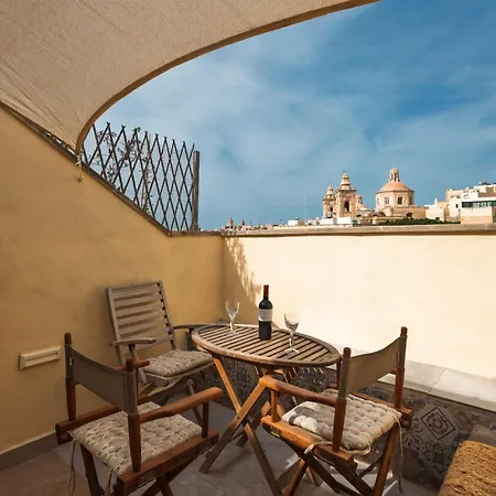Stylish Maltese 2br Townhouse With Harbour Views بيت للعطل *