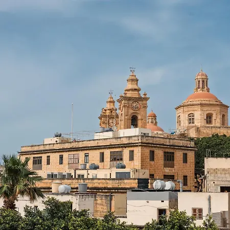 Stylish Maltese 2br Townhouse With Harbour Views بيت للعطل
