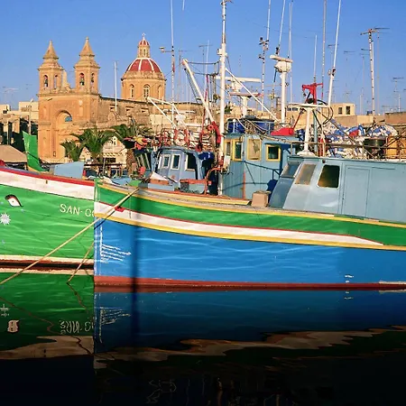 بيت للعطل Stylish Maltese 2br Townhouse With Harbour Views Cospicua